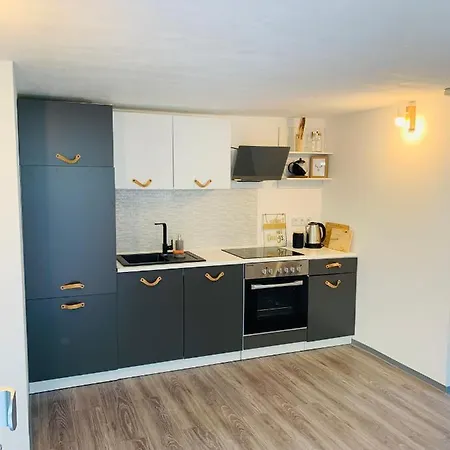 Apartment Schickes Mit Direkter Waldrandlage *